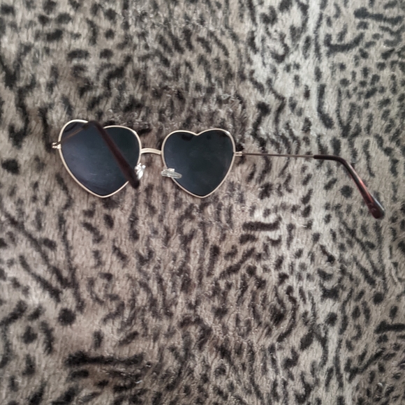 Sunglasses - Picture 6 of 7